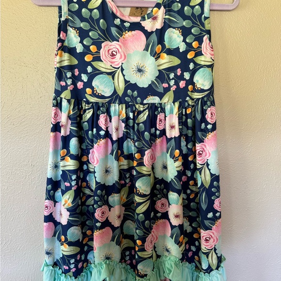 Sleeveless Floral Print Dresss - Picture 4 of 4